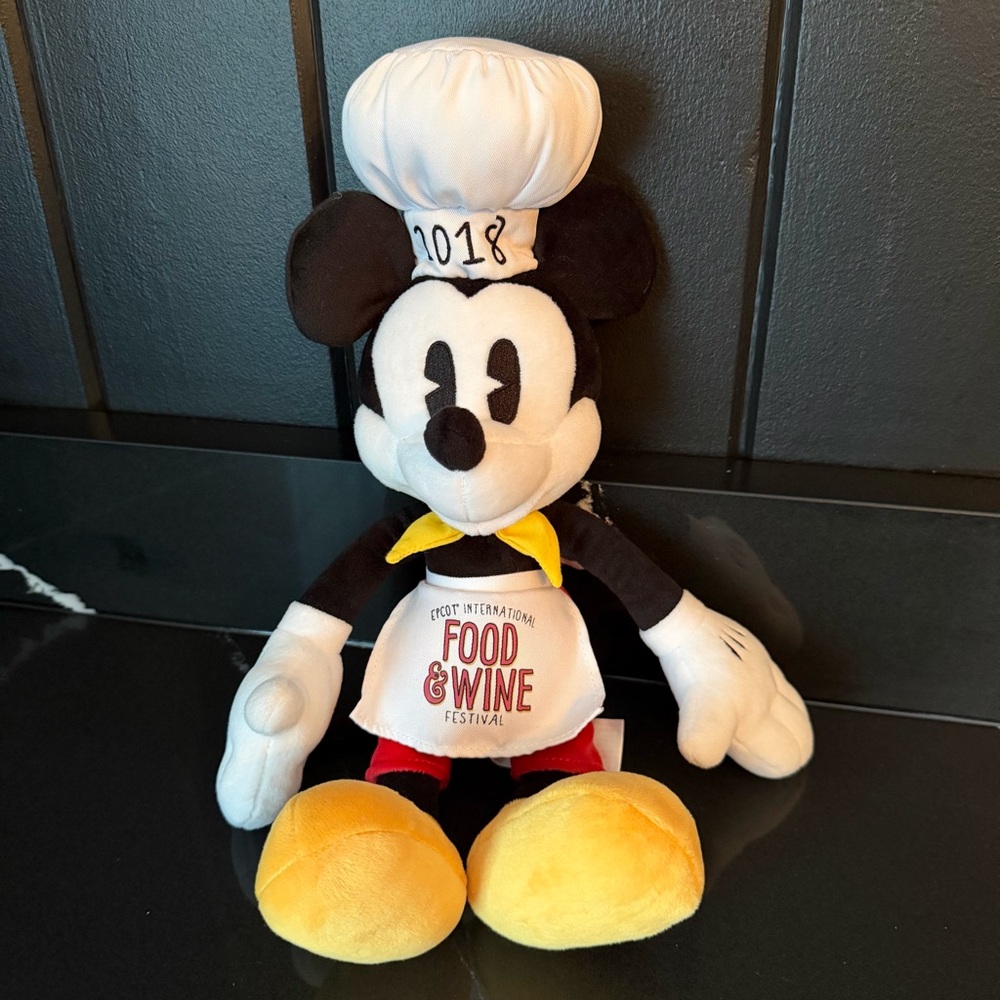 Disney Mickey Mouse Chef Plush – 2018 EPCOT International Food & Wine Festival